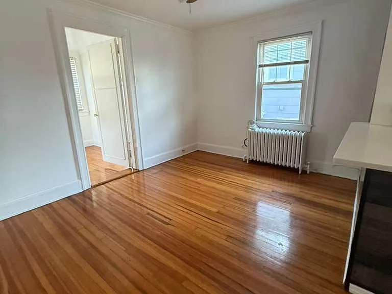 290 Roberts Ave #2 — Photo 6