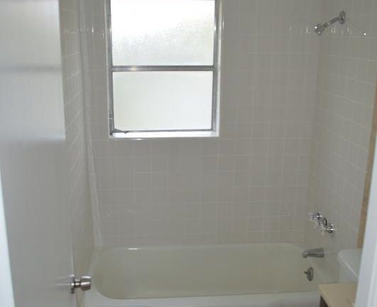 3rd image of 2891 16th Ave N