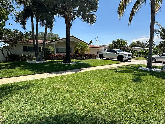 2nd image of 1000 SE 13th St