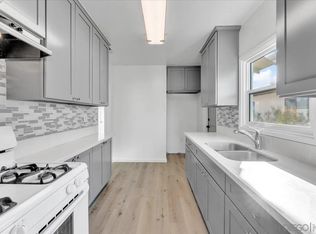 4833 Lyon St, San Diego, CA 92102