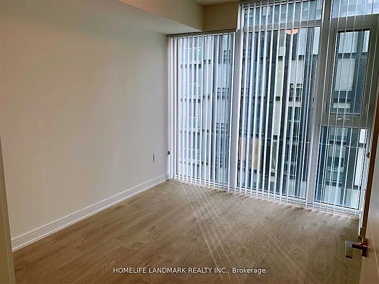 50 Wellesley St E #2002 — Photo 5