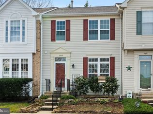 2529 Dog Leg Ct, Crofton, MD 21114