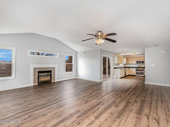 4th image of 5225 River Trail Pl