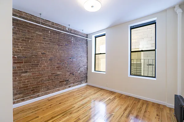 Rented by City Connections Realty | media 1