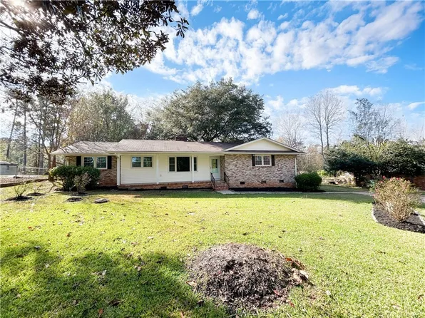 15 Glenwood Ave, Williamston, SC 29697