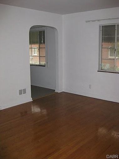 1st image of 2110 Far Hills Ave APT 4