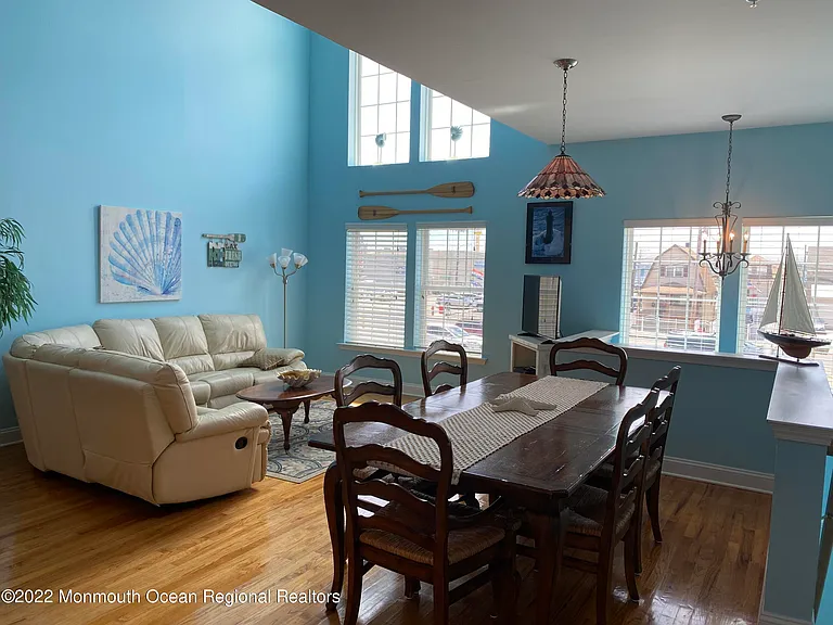 15 Sumner Ave #12 — Photo 6
