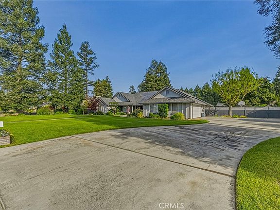 4th image of 2501 Lecco Way