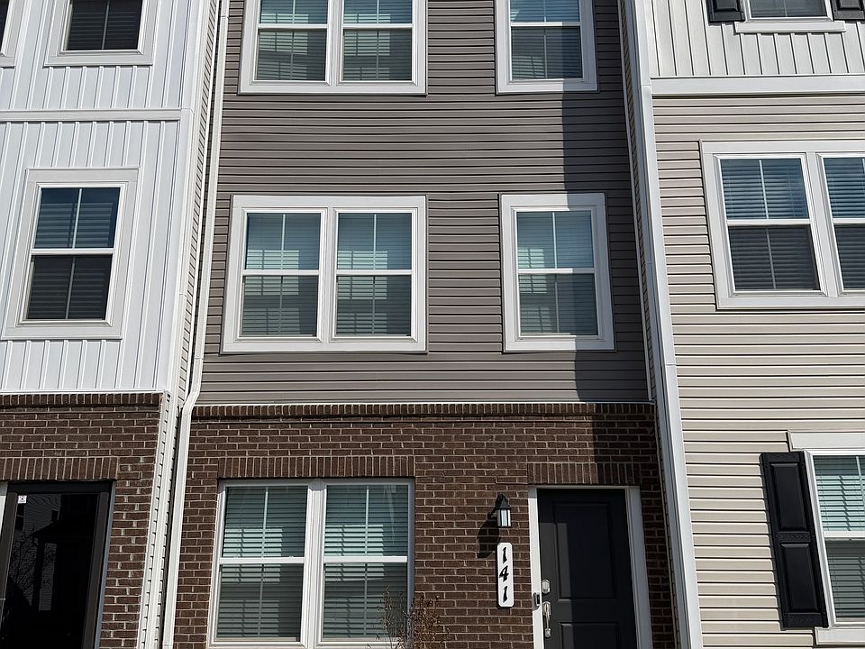 1st image of 141 Swan Field Ave