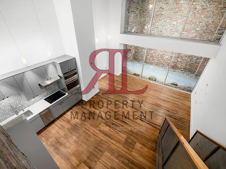 106 N High St #101 — Photo 14