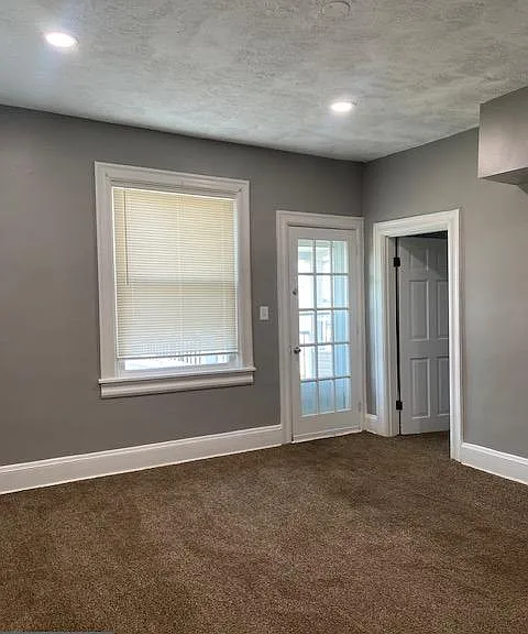 3411 Fairview Ave — Photo 18