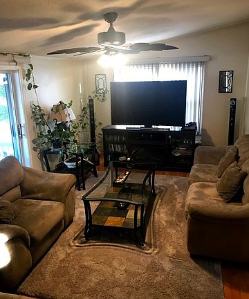 4th image of 3256 Roger Ave