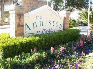 855 Greens Rd APT 292, Houston, TX 77060