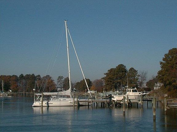 2nd image of 630 Skipjack Dr