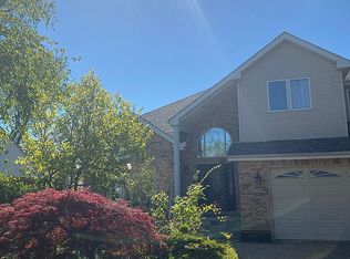 308 S Mount Prospect Rd, Des Plaines, IL 60016