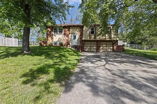 4301 NW Winslow Ct Photo 1
