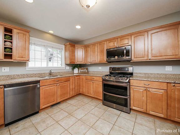 5th image of 214 S Yale Ave