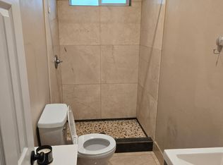 7402 E Harney Ln, Lodi, CA 95240