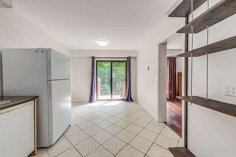 Oakville Townhouse for rent - 4 Bedrooms — photo 13