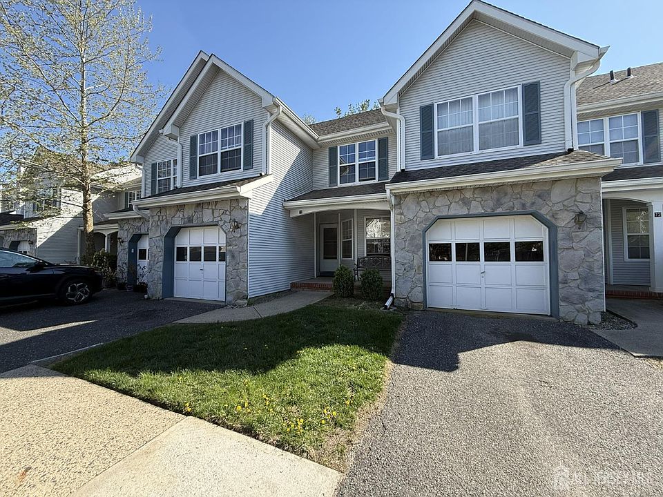1st image of 73 Heather Ct