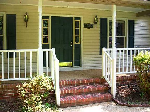 2nd image of 4652 Massena Dr