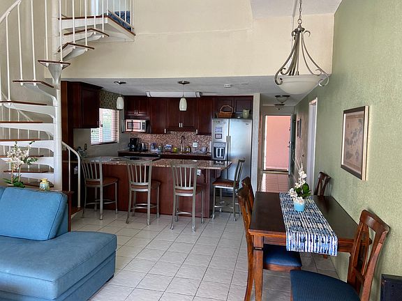 Living room & Kitchen Full bath near door entrance