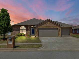 1127 SE 16th Pl, Newcastle, OK 73065