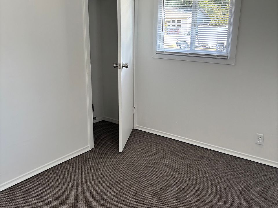 1st image of 2634 Shirley Dr