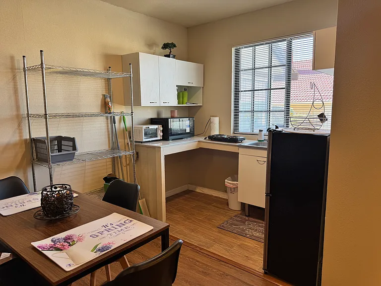 12660 Spring Valley Pkwy — Photo 3