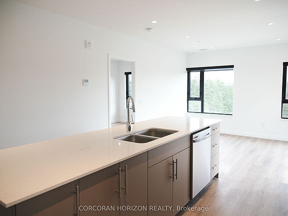 2nd image of 525 New Dundee Rd #701