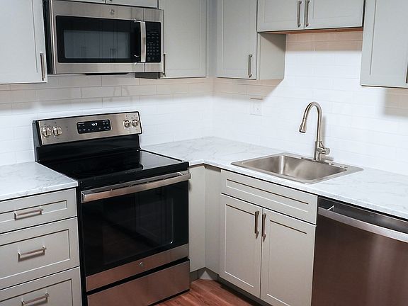 4th image of 1321 Worcester Rd APT 501