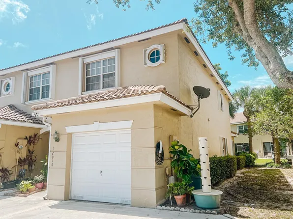 12014 SW 2nd St, Hollywood, FL 33025