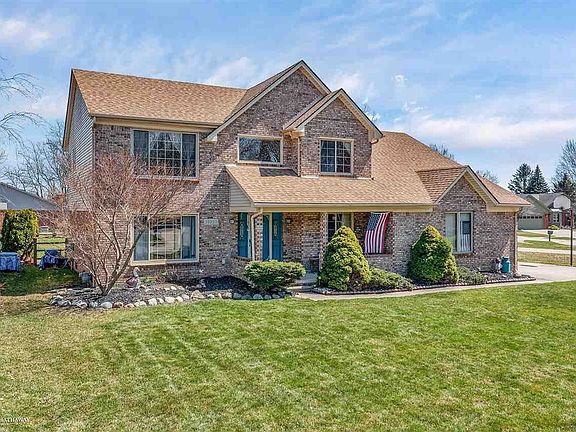 4th image of 39950 Wilmette Dr