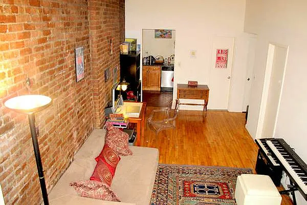 Rented by JK Dansar Corp | media 73