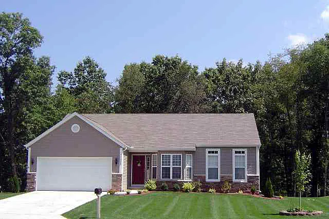 55326 Falling Waters Ct photo 1