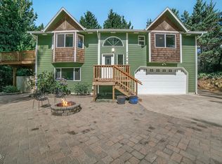 1260 SW Chad Dr, Waldport, OR 97394