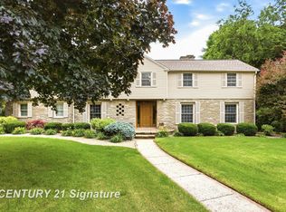 14 Edgewood Rd, Saginaw, MI 48602