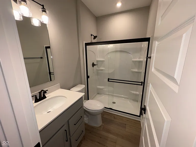 418 Elite St — Photo 4