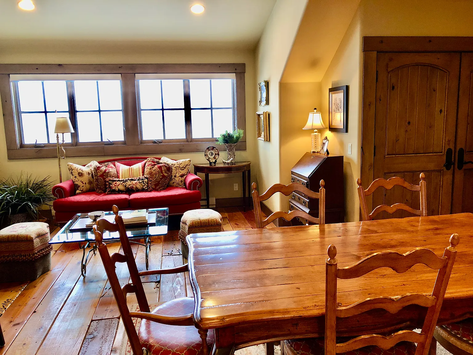 107 Arapaho Ln — Photo 3