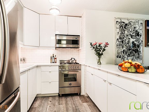 4th image of 340 E 93rd St APT 16G