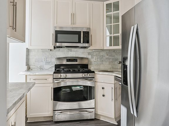 5th image of 555 Lenox Ave #2-B