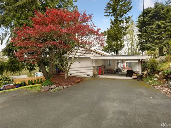 18706 82nd Ave NE, Kenmore, WA 98028