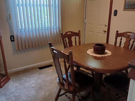 5th image of 329 N Virginia St