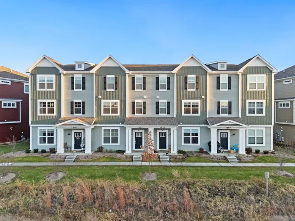 1544 Syracuse Dr, Grayslake, IL 60030