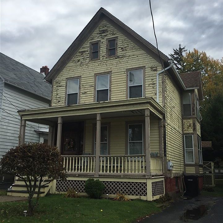 1st image of 34 Ford Ave