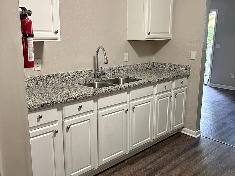 208 Valley View Ave #10 — Photo 29