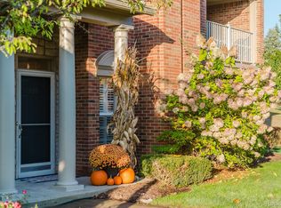 3729 Oakmonte Blvd, Rochester, MI 48306