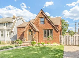 17108 Laverne Ave, Cleveland, OH