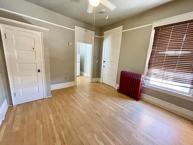106 S Cedar St — Photo 16