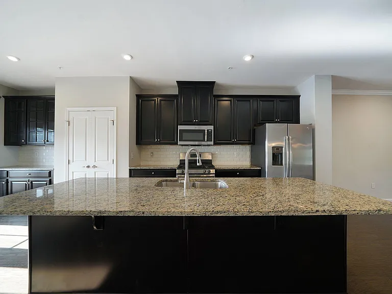 227 Quarry Point Rd — Photo 12